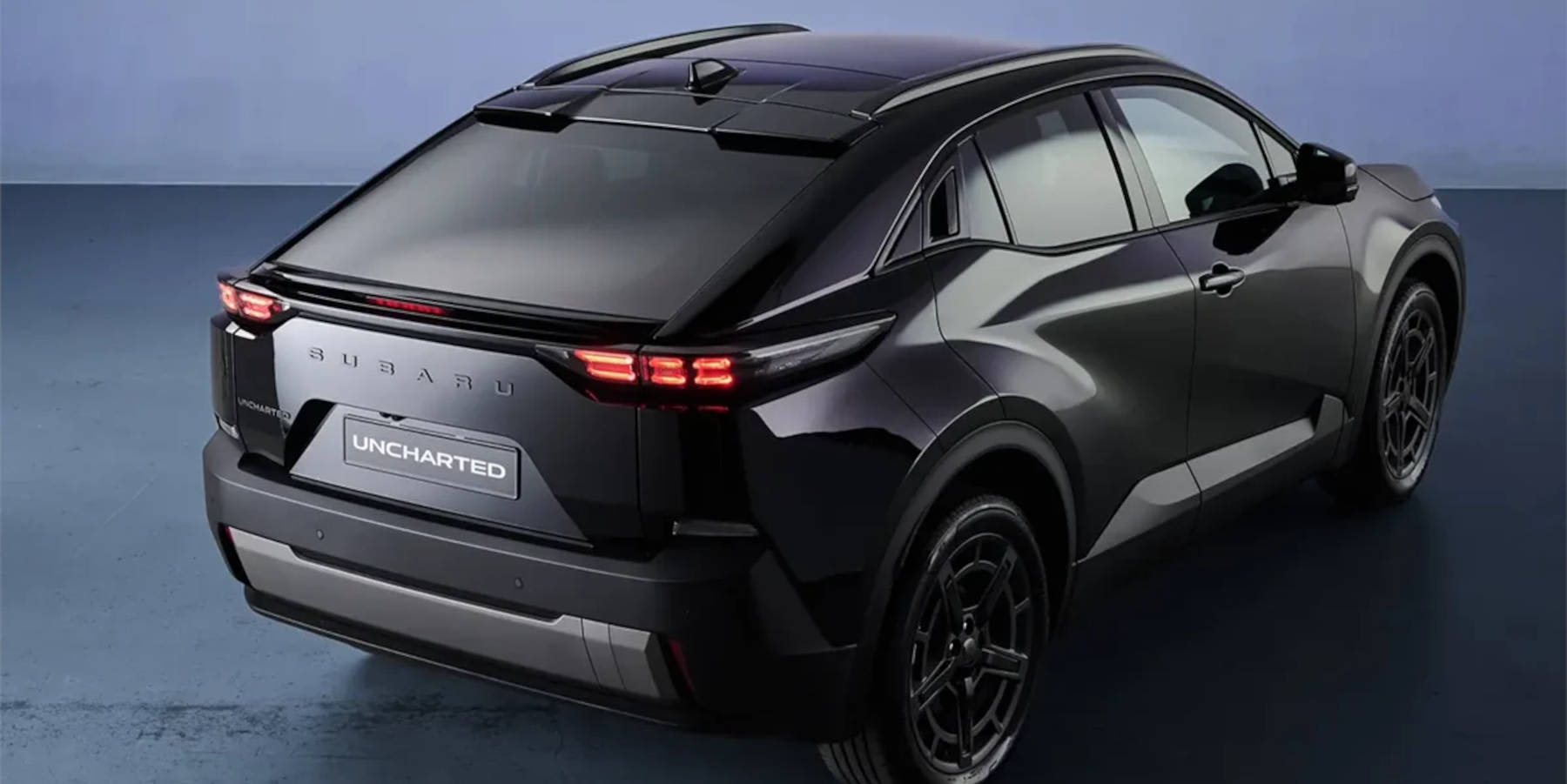 Subaru Uncharted seitliche Heckansicht