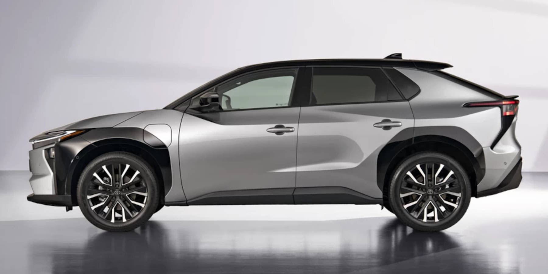 Toyota bZ4X Seitenansicht