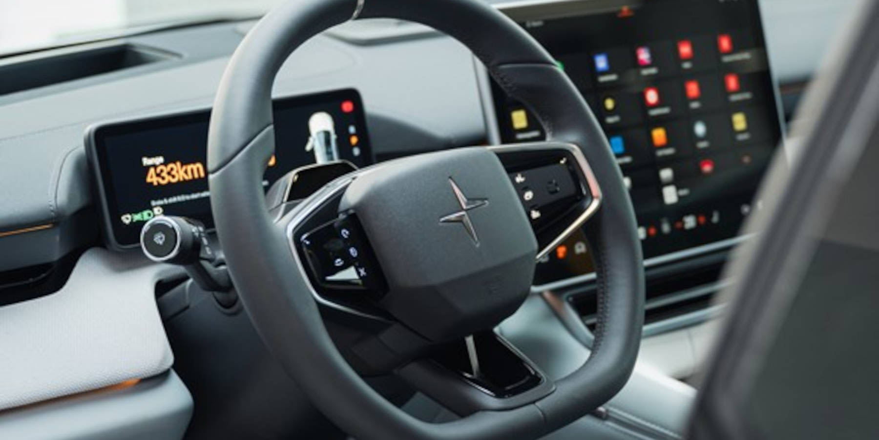 Polestar 4 Innenraum Lenkrad