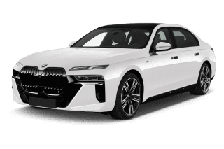 Schräge Frontansicht auf einen BMW i7 , freigestellt