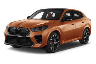 Schräge Frontansicht auf einen BMW X2 , freigestellt