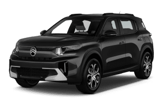 Schräge Frontansicht auf einen Citroën C3 Aircross PLUS, freigestellt