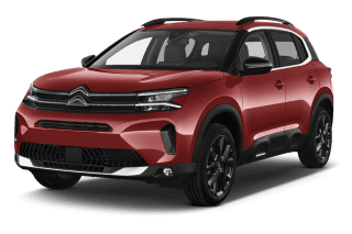 Schräge Frontansicht auf einen Citroën C5 Aircross YOU, freigestellt