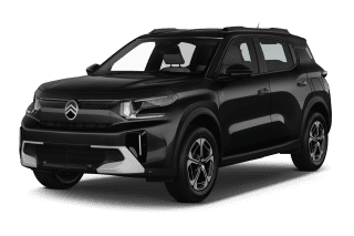 Schräge Frontansicht auf einen Citroën ë-C3 Aircross PLUS, freigestellt