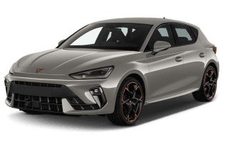 Schräge Frontansicht auf einen CUPRA Leon VZ Black Edition, freigestellt