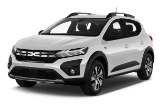 Schräge Frontansicht auf einen Dacia Sandero Stepway Essential, freigestellt