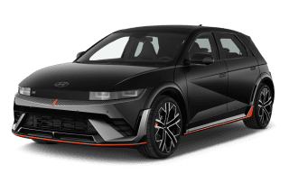 Schräge Frontansicht auf einen Hyundai IONIQ 5 , freigestellt