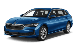 Schräge Frontansicht auf einen Skoda Superb Selection, freigestellt