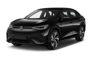 Schräge Frontansicht auf einen Volkswagen ID.5 Pure, freigestellt