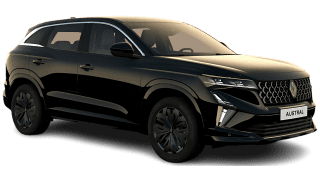 Schräge Frontansicht auf einen Renault Austral Evolution, freigestellt