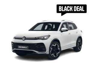 Schräge Frontansicht auf einen Volkswagen Tiguan R-Line, freigestellt