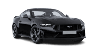 Schräge Frontansicht auf einen Ford Mustang Dark Horse, freigestellt