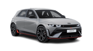 Schräge Frontansicht auf einen Hyundai IONIQ 5 , freigestellt