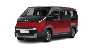 Schräge Frontansicht auf einen Kia PV5 Passenger Essential, freigestellt