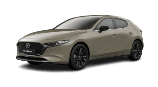 Schräge Frontansicht auf einen Mazda Mazda3 Homura, freigestellt