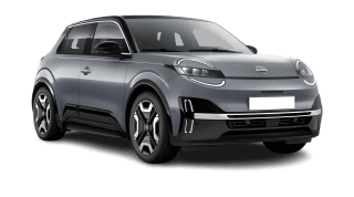 Schräge Frontansicht auf einen Nissan Micra Evolve, freigestellt