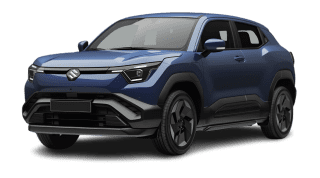 Schräge Frontansicht auf einen Suzuki e Vitara Comfort+, freigestellt