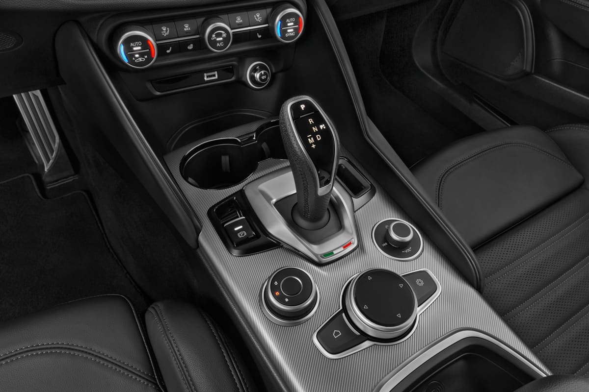 Schaltknüppel eines Alfa Romeo Giulia