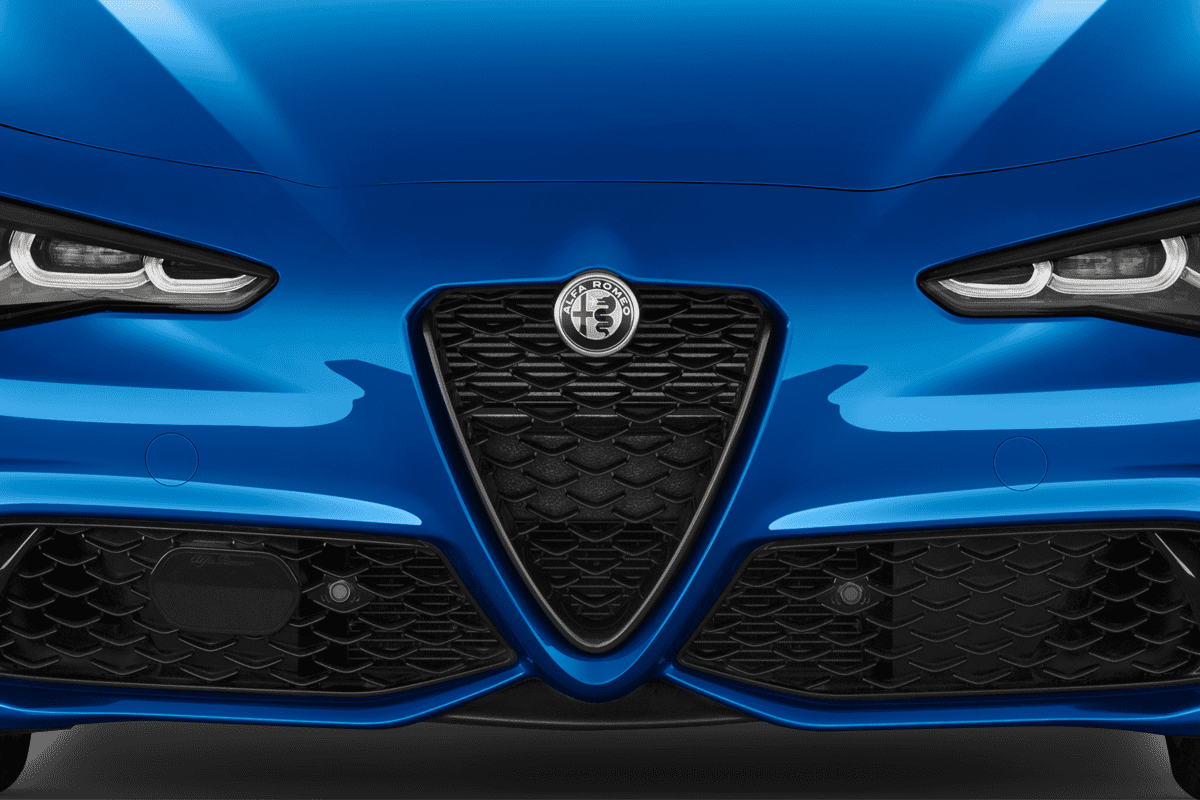 Kühlergrill eines Alfa Romeo Giulia