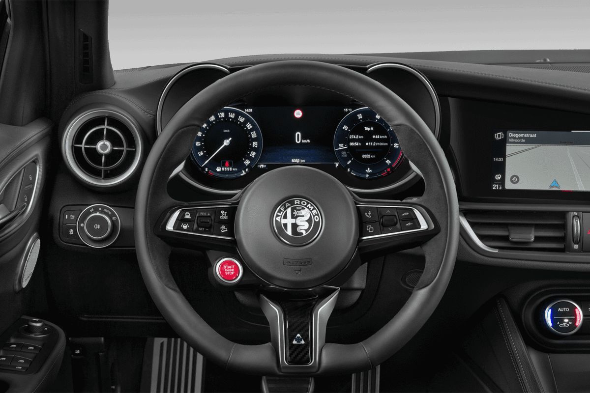 Lenkrad eines Alfa Romeo Giulia Quadrifoglio