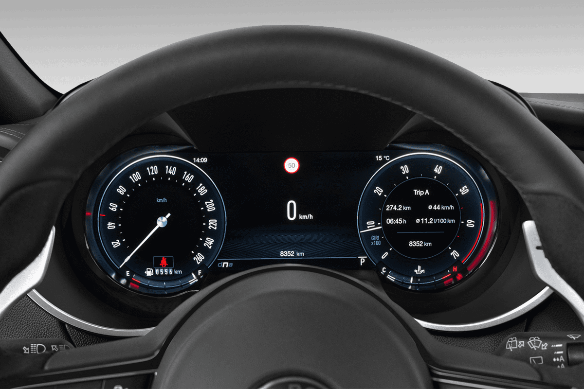 Kombiinstrument eines Alfa Romeo Giulia Quadrifoglio