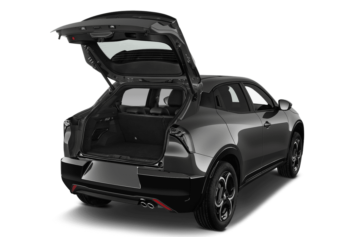 Kofferraum eines Alfa Romeo Junior Ibrida
