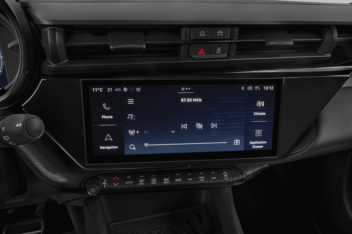 Audiosystem eines Alfa Romeo Junior Ibrida