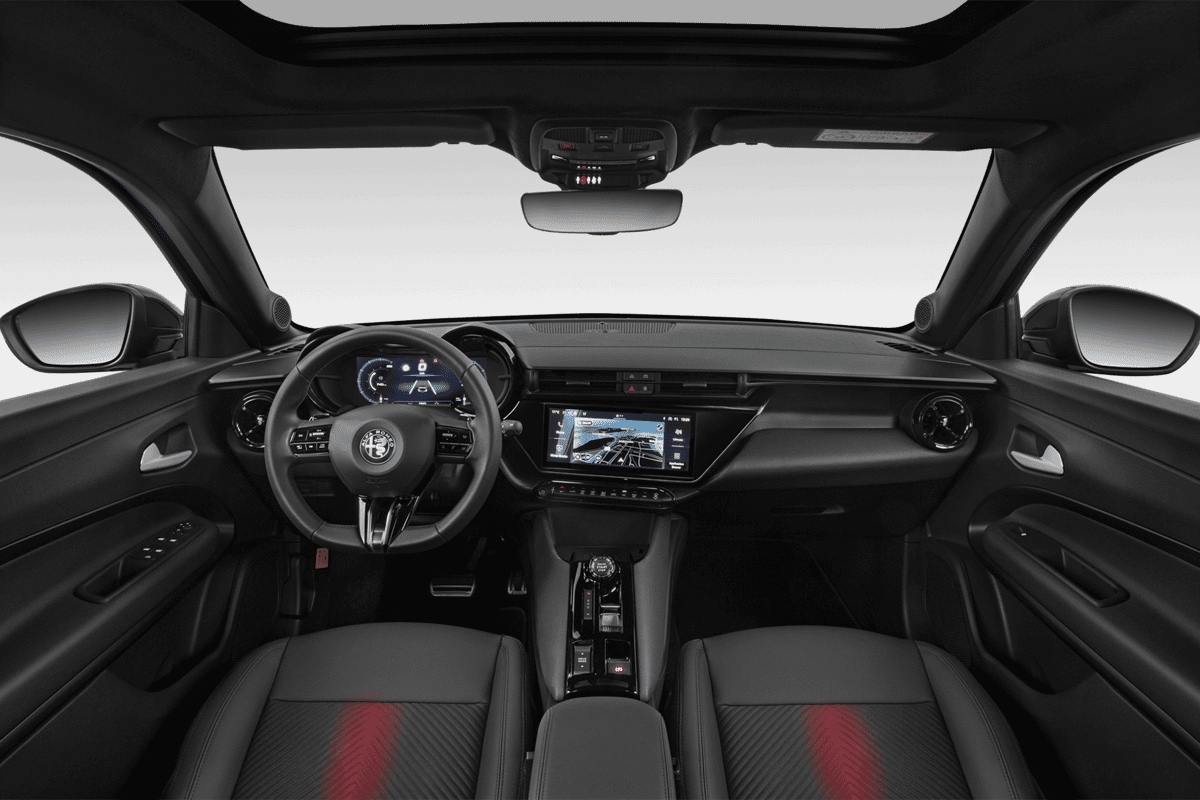 Armaturenbrett eines Alfa Romeo Junior Ibrida