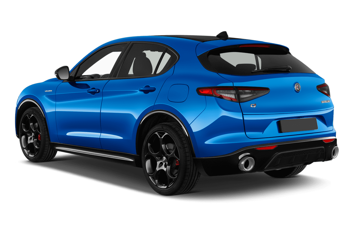 Schräge Heckansicht eines Alfa Romeo Stelvio , freigestellt