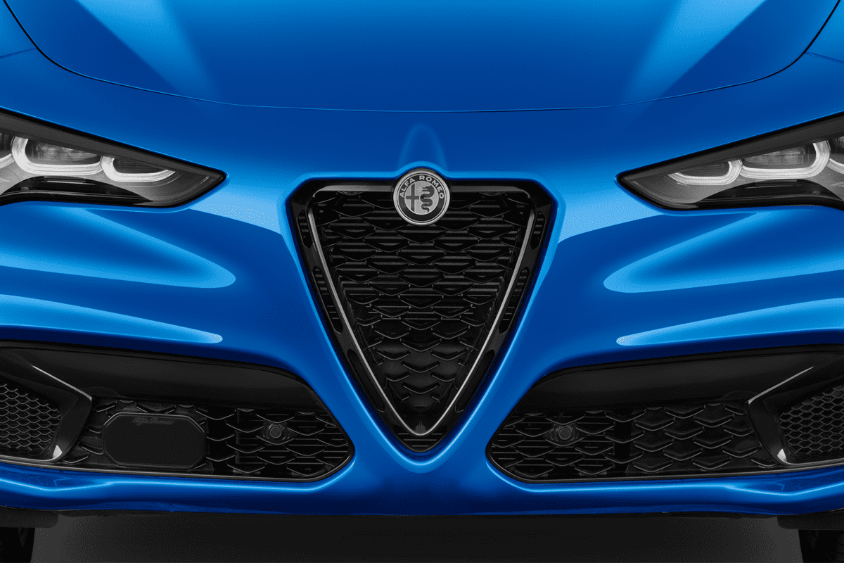 Kühlergrill eines Alfa Romeo Stelvio 