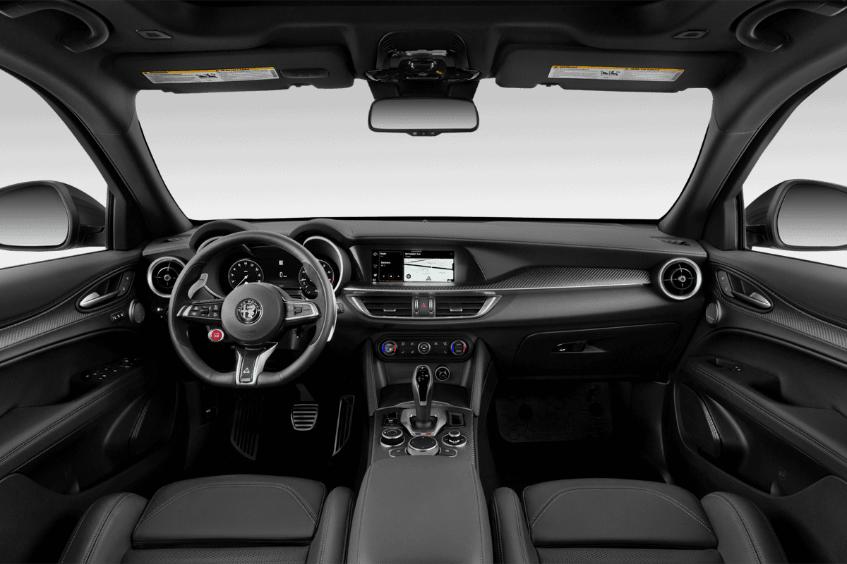 Armaturenbrett eines Alfa Romeo Stelvio Quadrifoglio