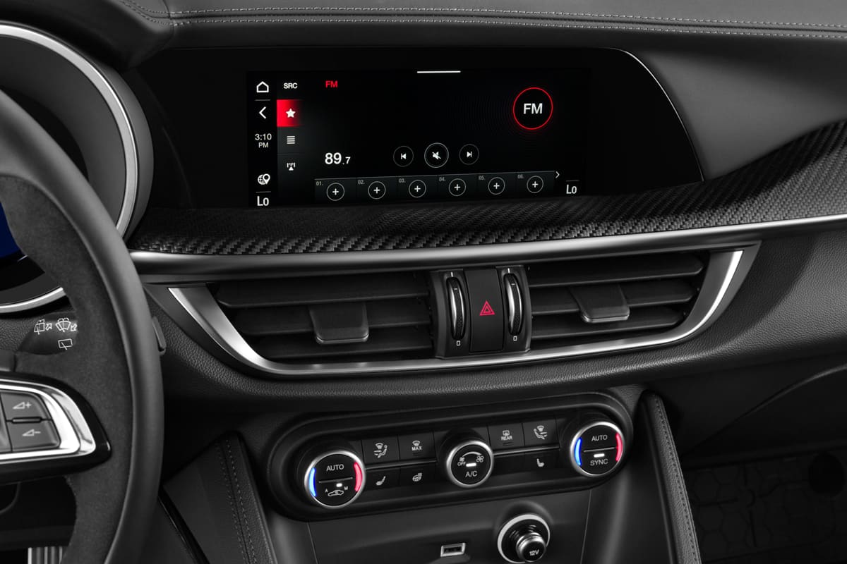 Audiosystem eines Alfa Romeo Stelvio Quadrifoglio