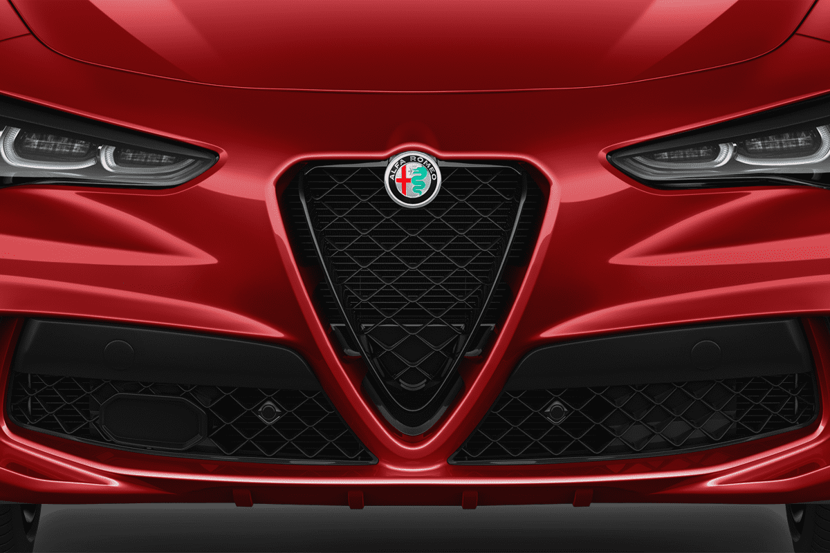 Kühlergrill eines Alfa Romeo Stelvio Quadrifoglio