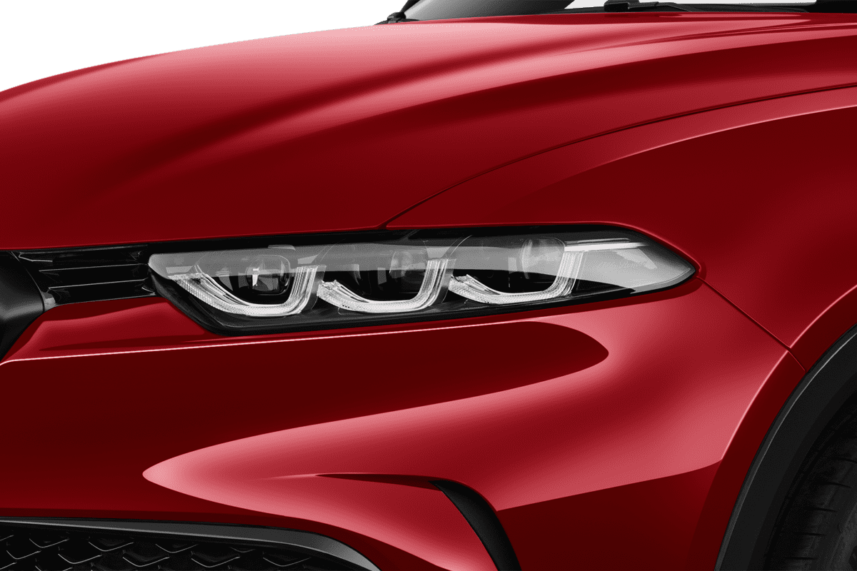 Frontscheinwerfer eines Alfa Romeo Tonale