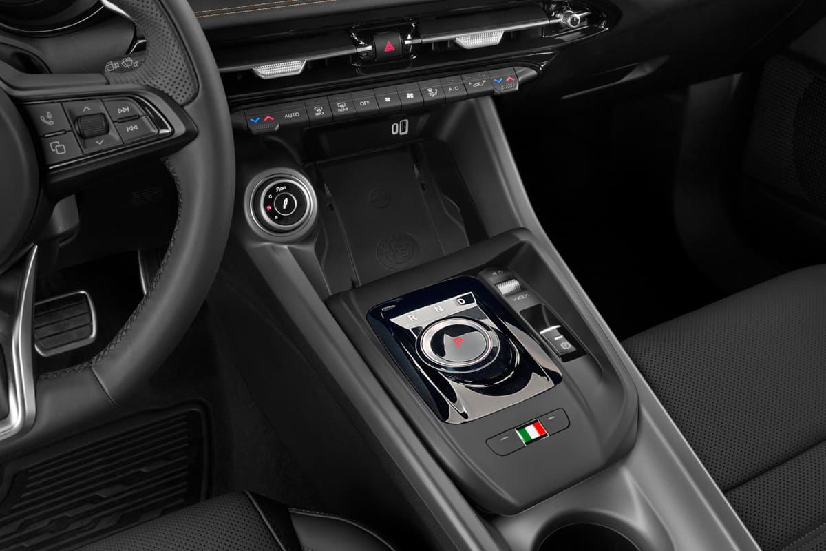 Schaltknüppel eines Alfa Romeo Tonale