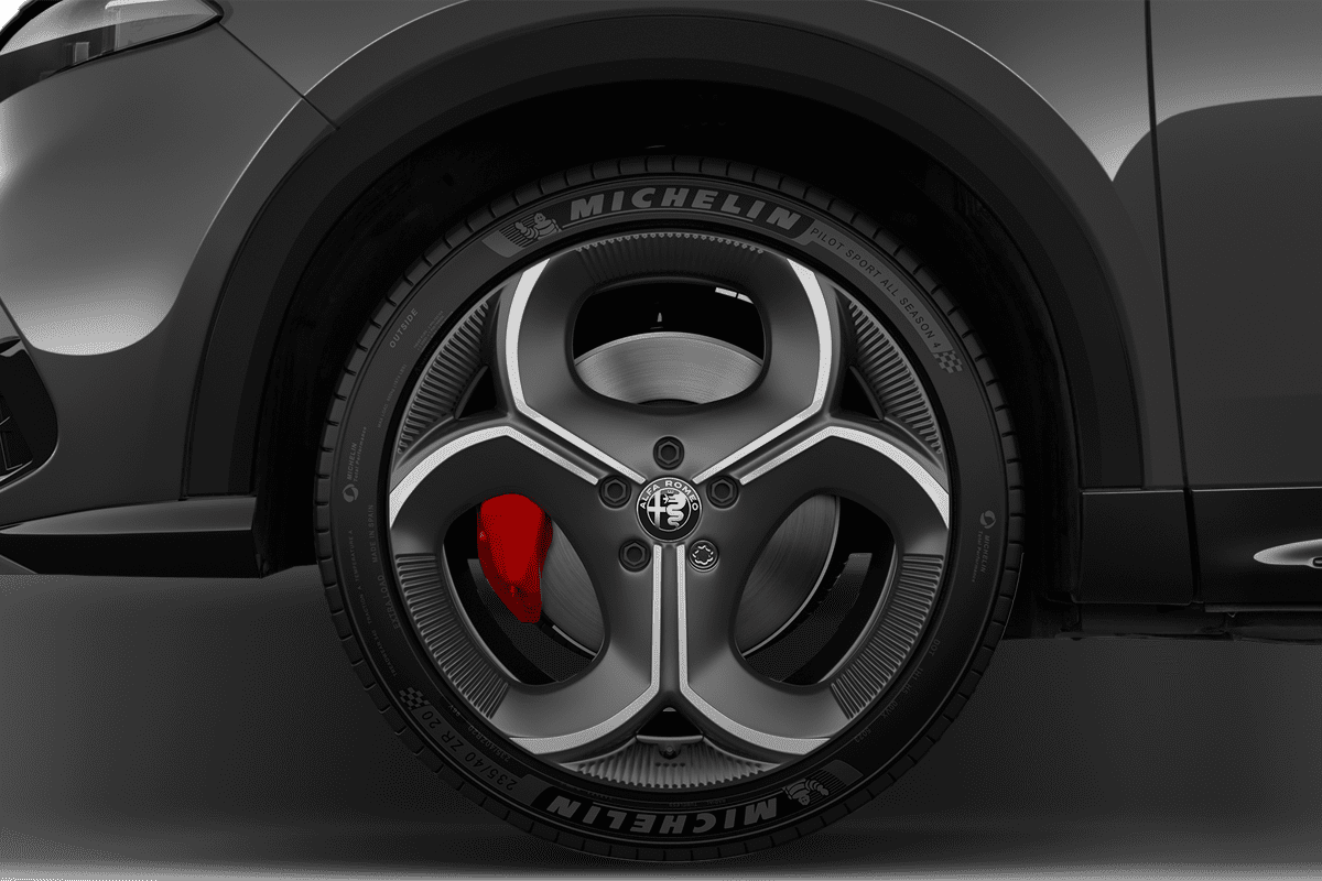 Radkappe oder Felge eines Alfa Romeo Tonale