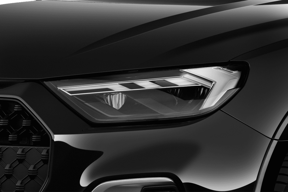 Frontscheinwerfer eines Audi A1 allstreet