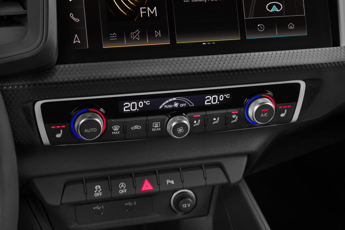 Klimasteuerung eines Audi A1 Sportback