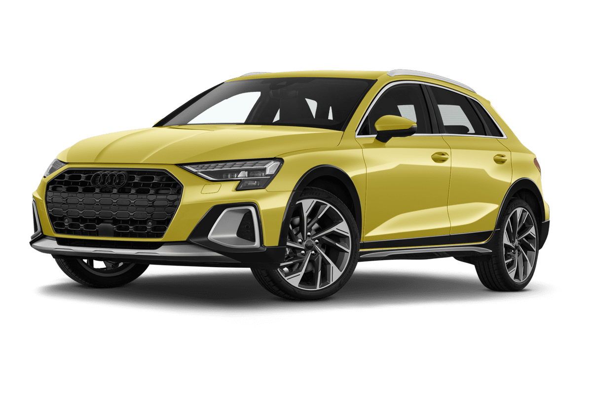 Tiefe, schräge Heckansicht eines Audi A3 allstreet, freigestellt