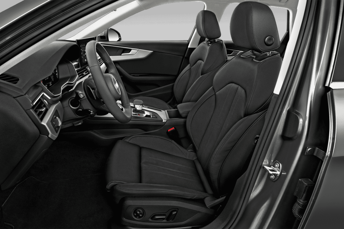 Vordersitze eines Audi A4 Allroad quattro