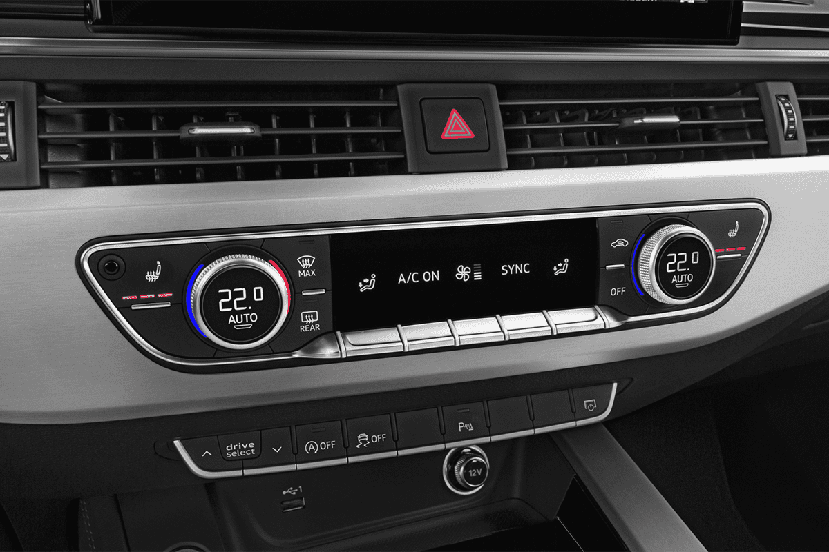 Klimasteuerung eines Audi A4 Avant