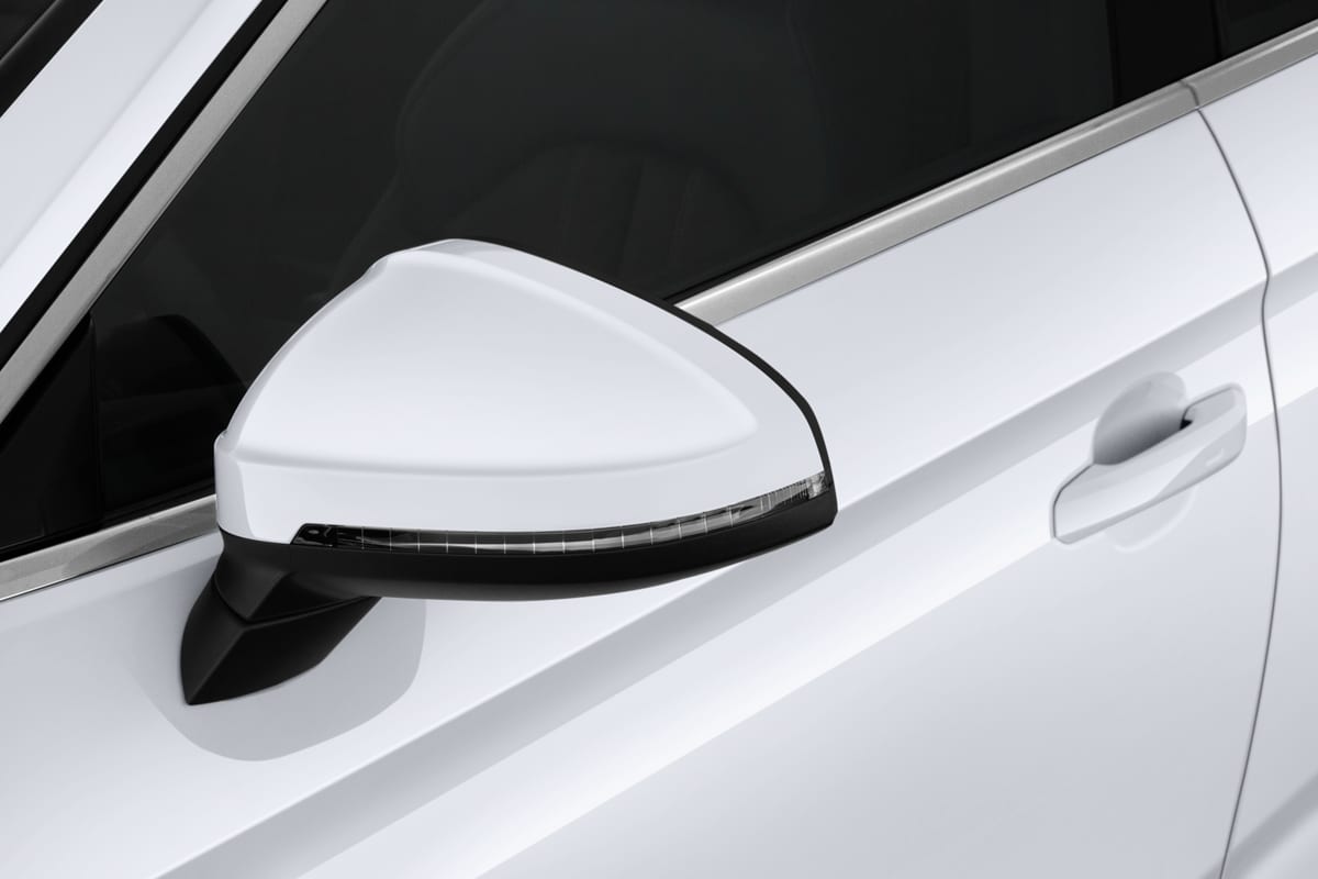 Rückspiegel eines Audi A5 Sportback