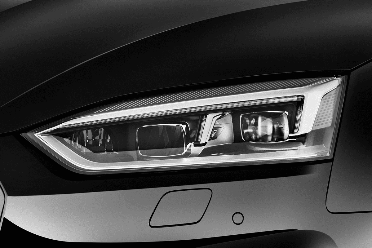 Frontscheinwerfer eines Audi A5 Sportback g-tron