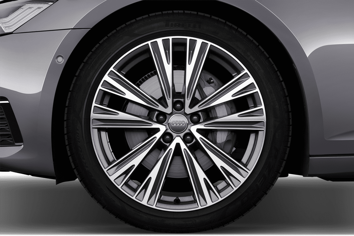 Radkappe oder Felge eines Audi A6 Limousine TFSI e