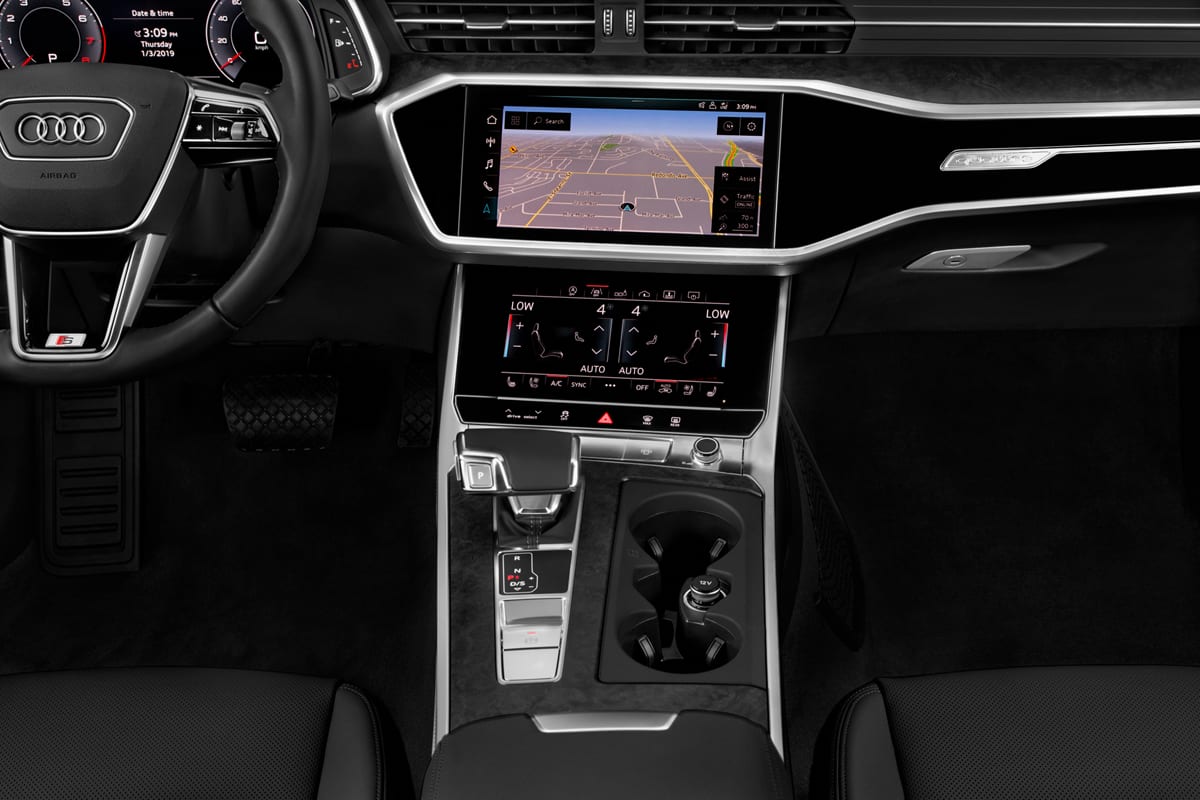 Mittelkonsole eines Audi A6 Limousine e-hybrid 