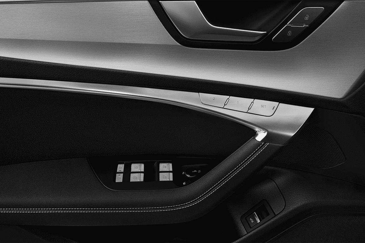 Türsteuerung eines Audi A6 Avant e-hybrid