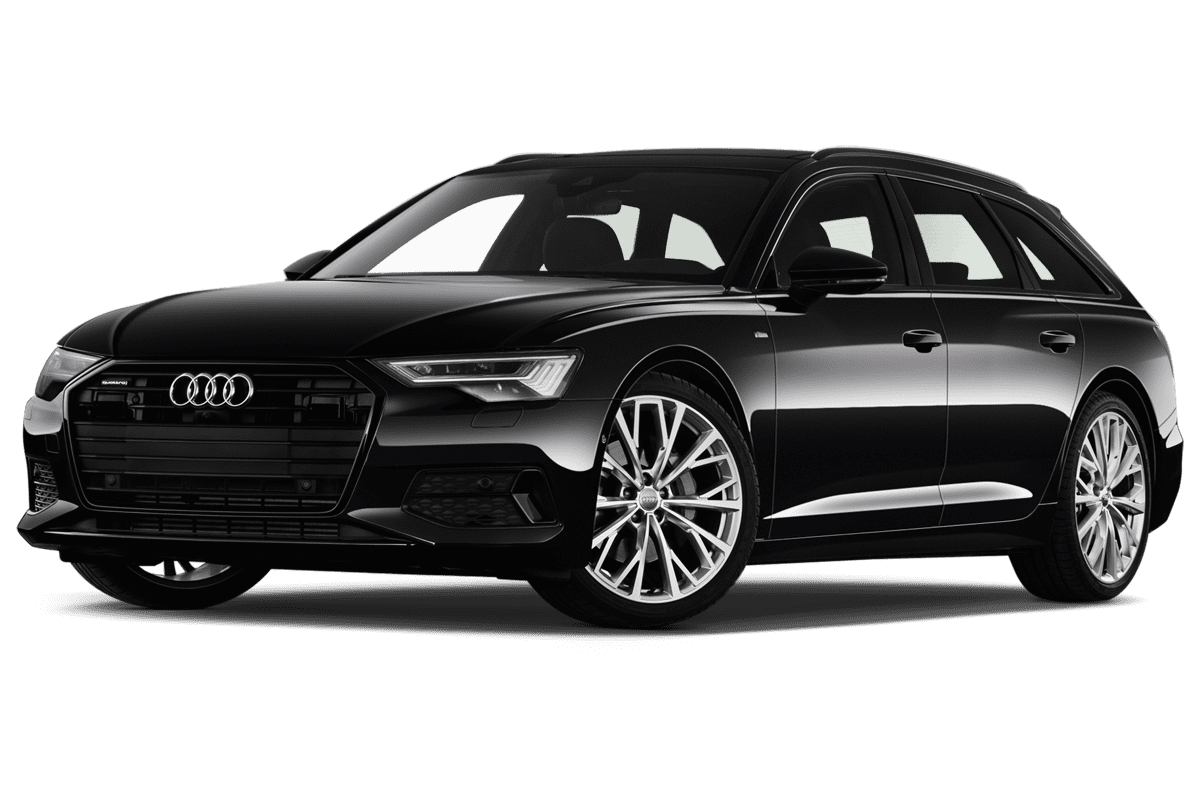 Tiefe, schräge Heckansicht eines Audi A6 Avant e-hybrid, freigestellt