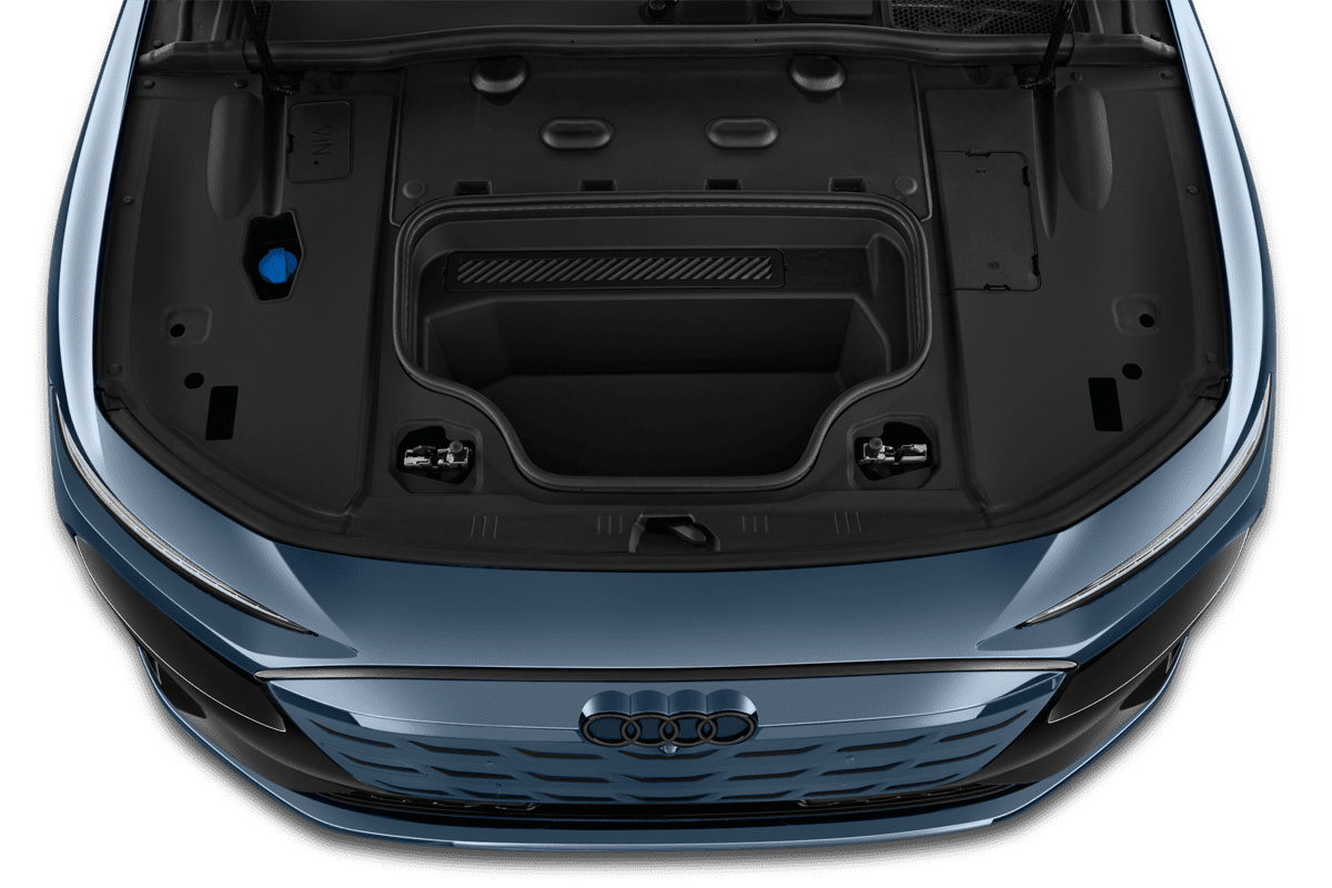 Motorraum eines Audi A6 Avant e-tron