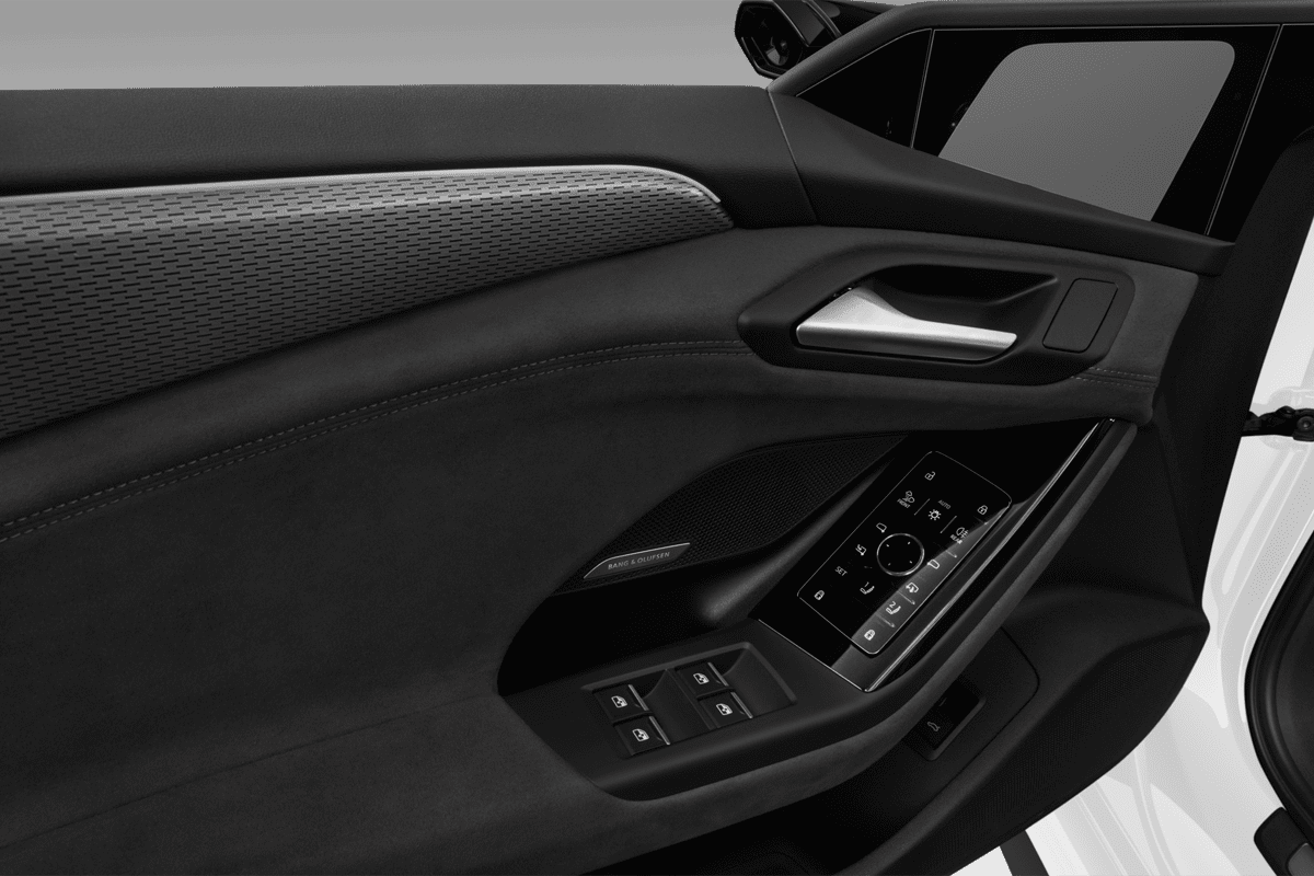 Türsteuerung eines Audi A6 Avant e-tron