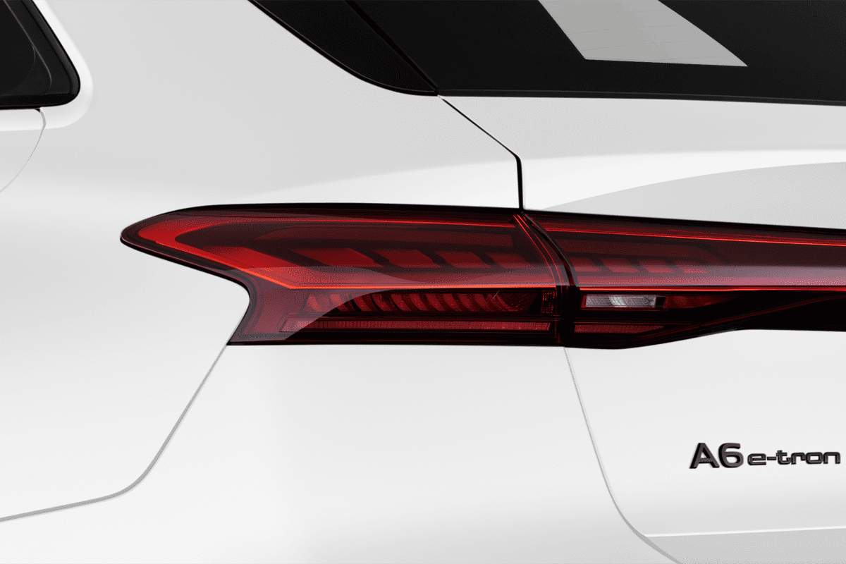 Heckleuchten eines Audi A6 Avant e-tron